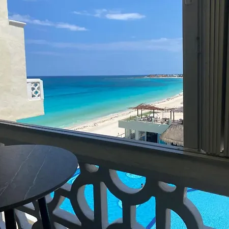 Cancun Plaza Condo Mexico
